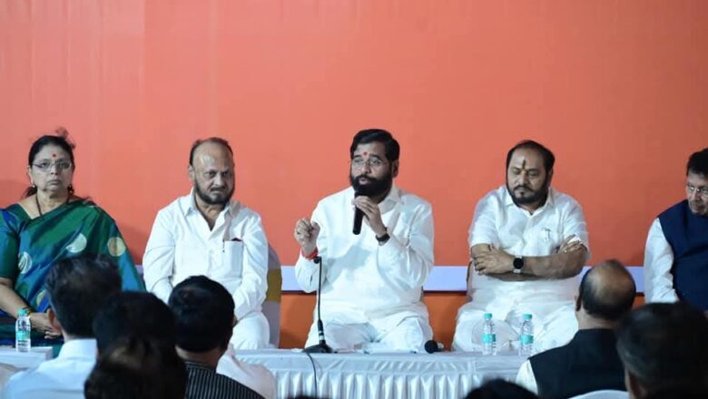 मुंबई महानगरपालिका निवडणुकांच्या अनुषंगाने शिवसेनेच्या विशेष बैठक