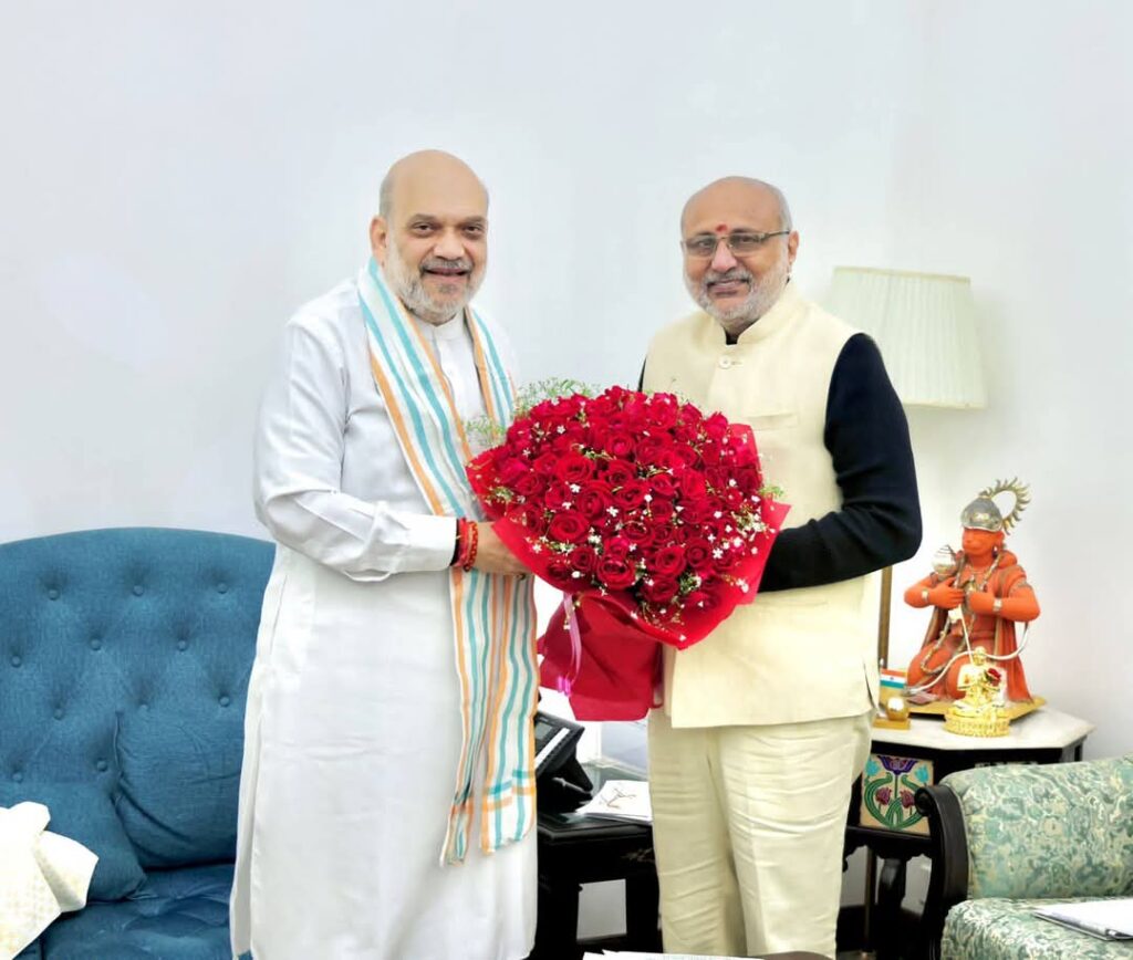 राज्यपाल सी.पी. राधाकृष्णन यांनी आज केंद्रीय गृह आणि सहकार मंत्री अमित शाह यांची नवी दिल्ली येथे सदिच्छा भेट घेतली.