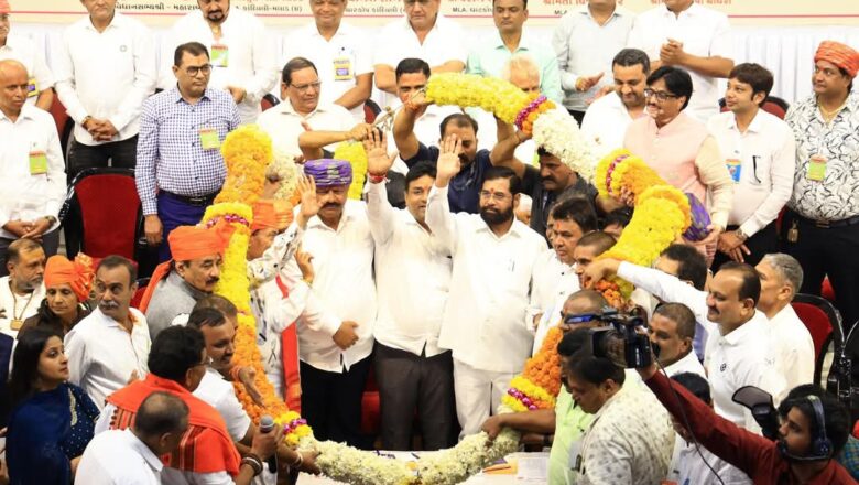 मुंबईतील दादर येथील योगी सभागृह येथे आयोजित करण्यात आलेल्या ‘विराट वागड संमेलना’