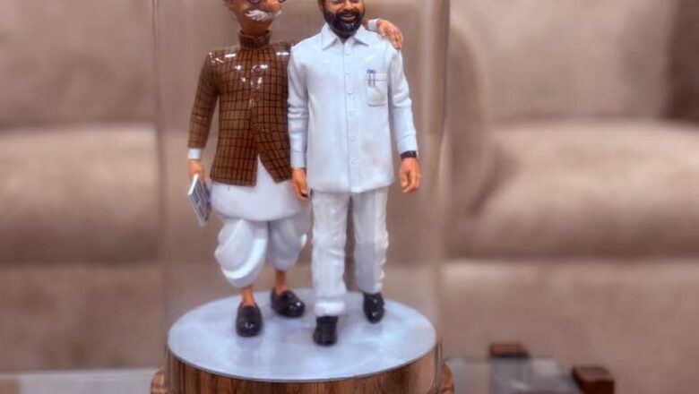 कॉमन मॅन का हाथ एकनाथ शिंदें के साथ…